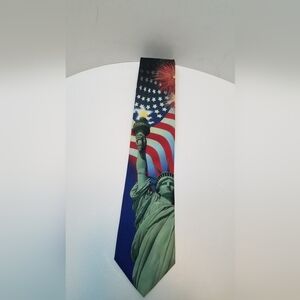 Ralph Marlin & Co. "Liberty Collage"  Necktie Made In USA Statue Of Liberty 1999